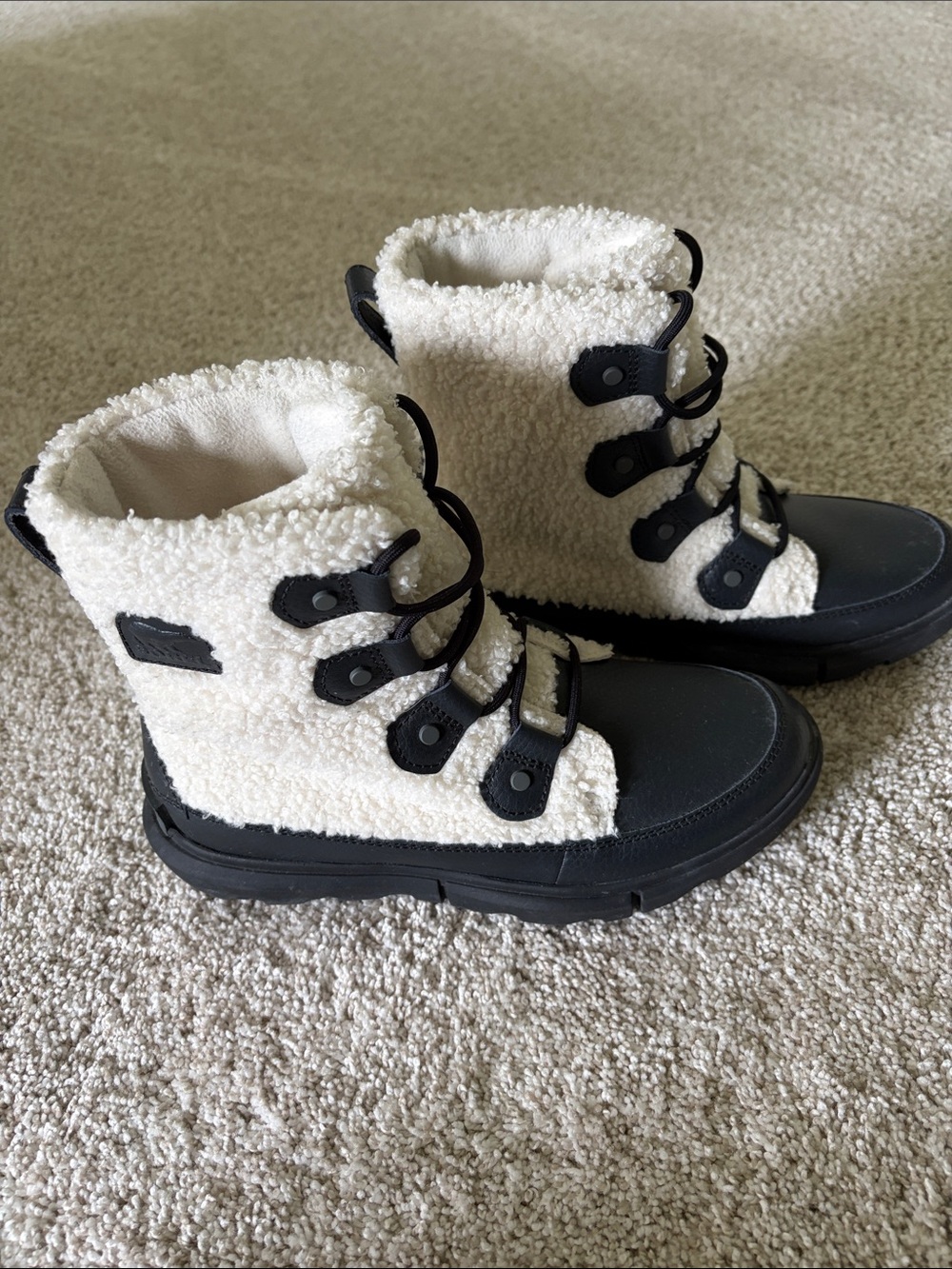 Women’s Sorel Explorers ll Joan Cozy Boots-Black/SeaSalt - Picture 7 of 8
